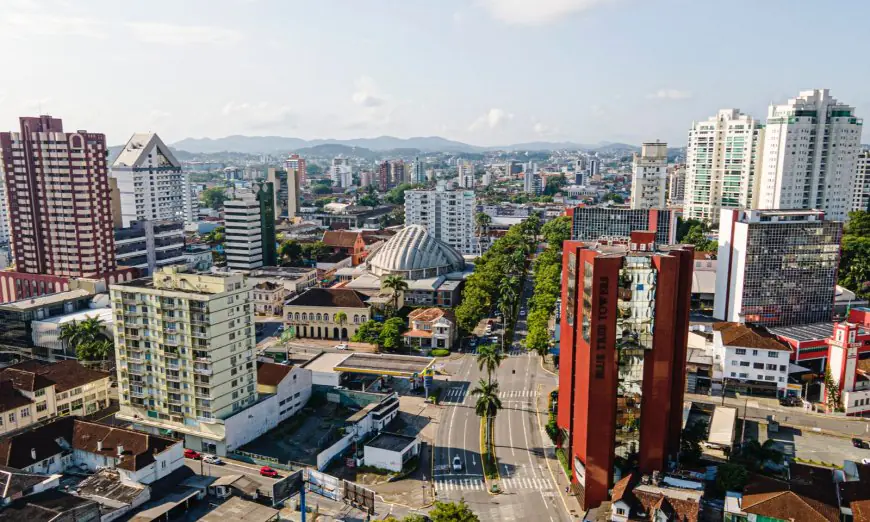 Joinville (SC) – Força Industrial e Infraestrutura Completa